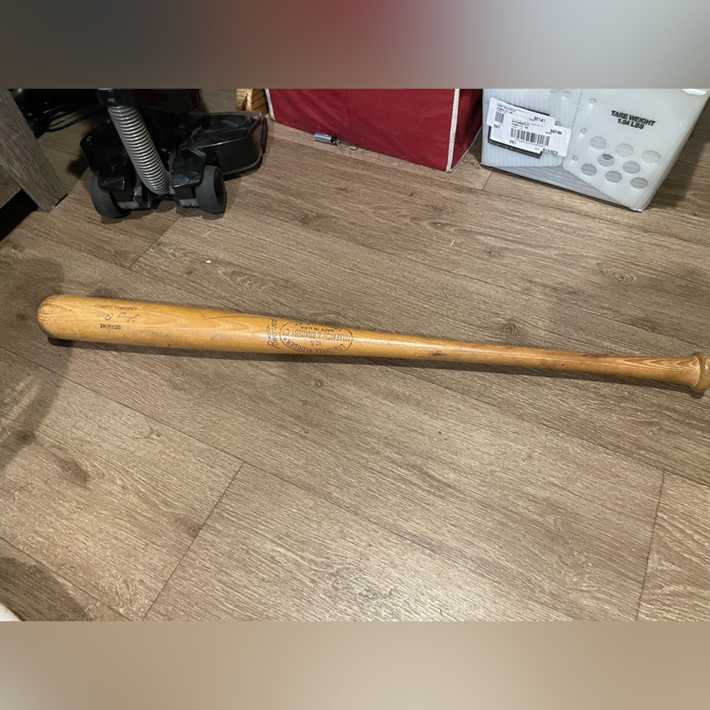 Vintage Hillerich & Bradsby Johnny Callison Louisville Slugger Baseball Bat CU23